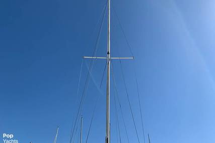 Islander Sailboats Bahama 30