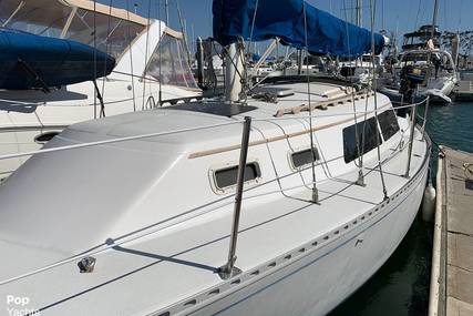 Islander Sailboats Bahama 30