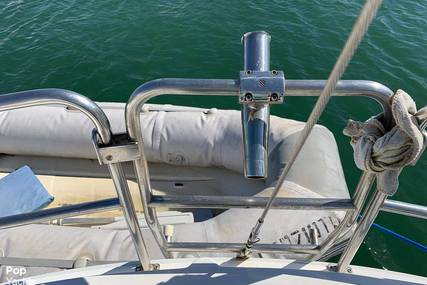 Islander Sailboats Bahama 30