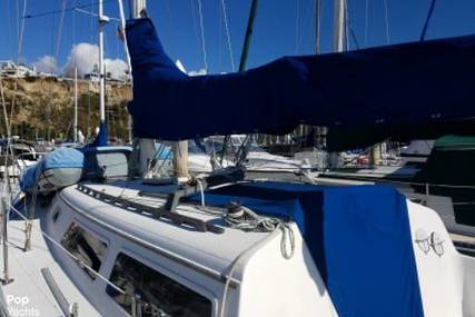 Islander Sailboats Bahama 30