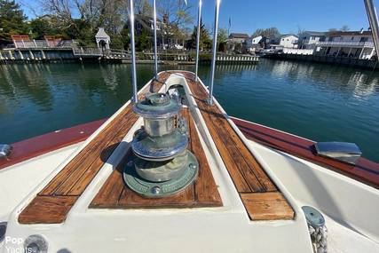 Chris Craft 470 Commander