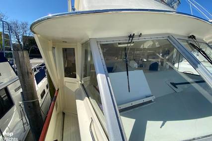 Chris Craft 470 Commander