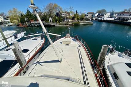 Chris Craft 470 Commander