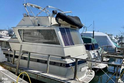 Chris Craft 470 Commander