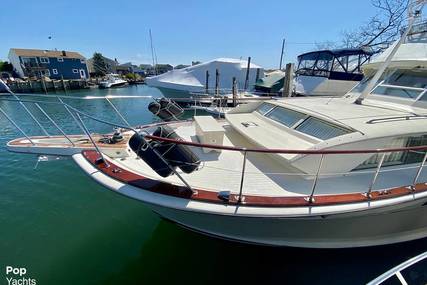 Chris Craft 470 Commander