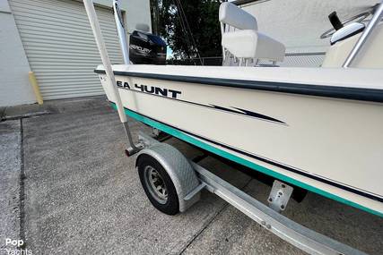 Sea Hunt Navigator 19