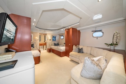 Benetti 151