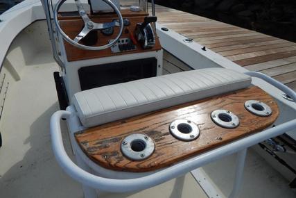 C Hawk 200 Center Console