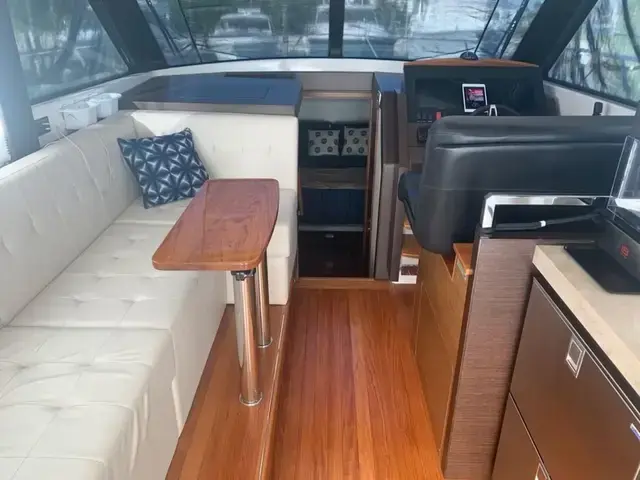 Tiara Yachts 40