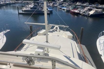 Hatteras 48 Yacht Fish