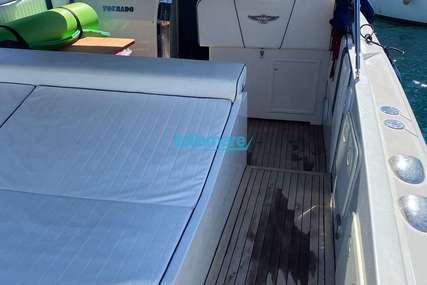 Tornado 38 Flush Deck