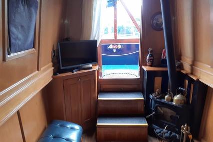 Jonathan Wilson 57ft Semi Trad Narrowboat called Wee Blueit