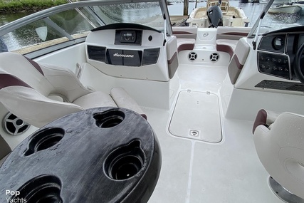 Hurricane Sundeck 217