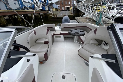 Hurricane Sundeck 217