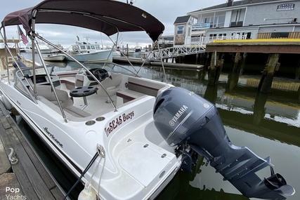 Hurricane Sundeck 217