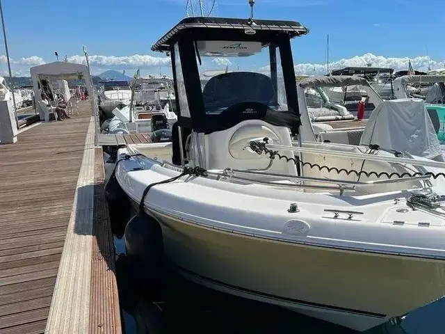 Robalo 260 CC