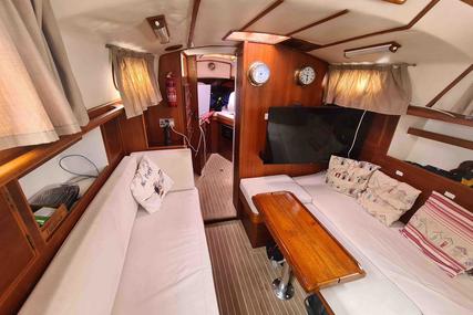 Sovereign 35