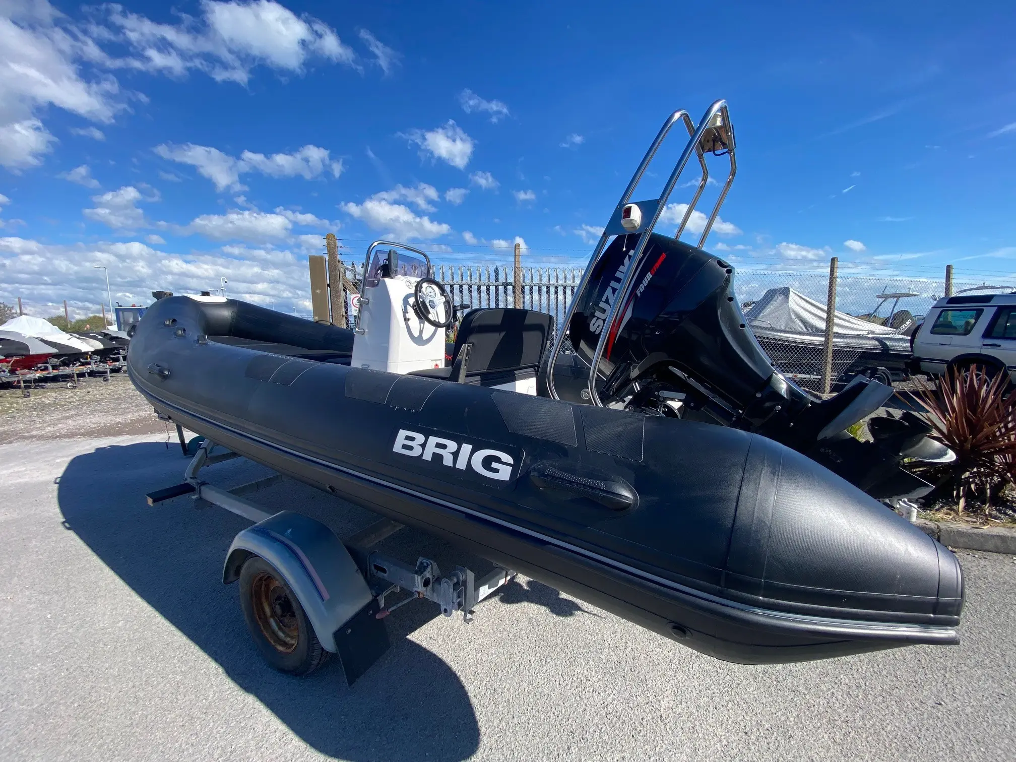 2016 Brig falcon 500