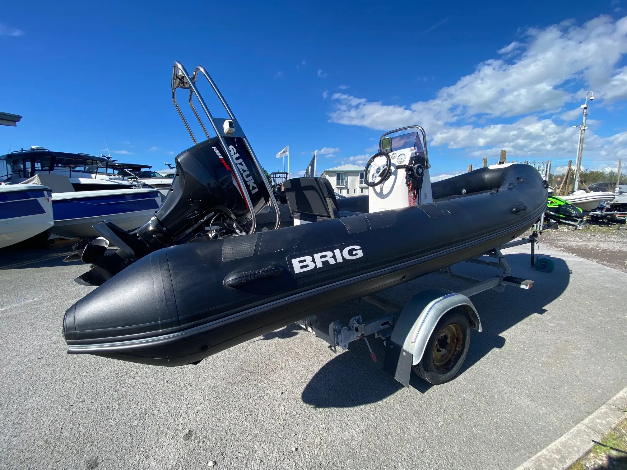 2016 Brig falcon 500