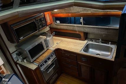 Bayliner 3870 Explorer