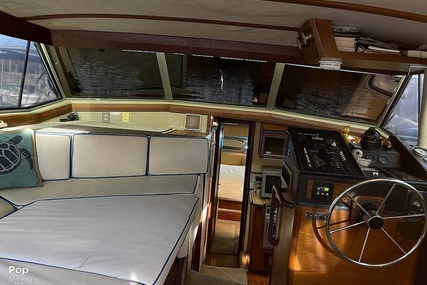 Bayliner 3870 Explorer