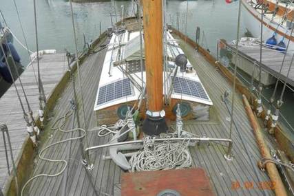 Classic Yachts Traditional Cutter