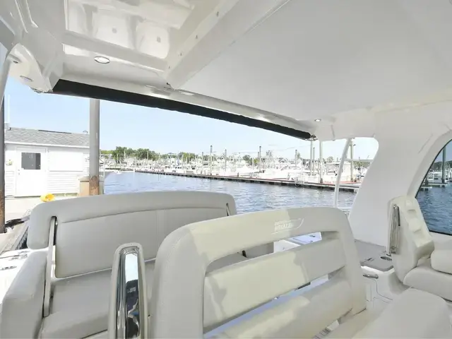 Boston Whaler 380 Realm