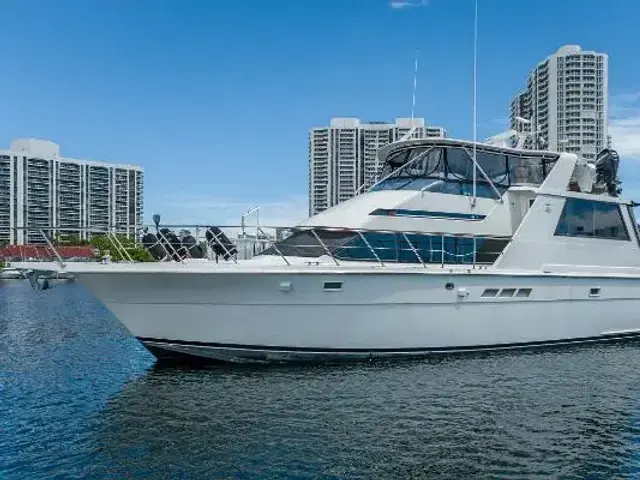 Hatteras 52 Cockpit Motor Yacht