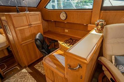 Hatteras 52 Cockpit Motor Yacht