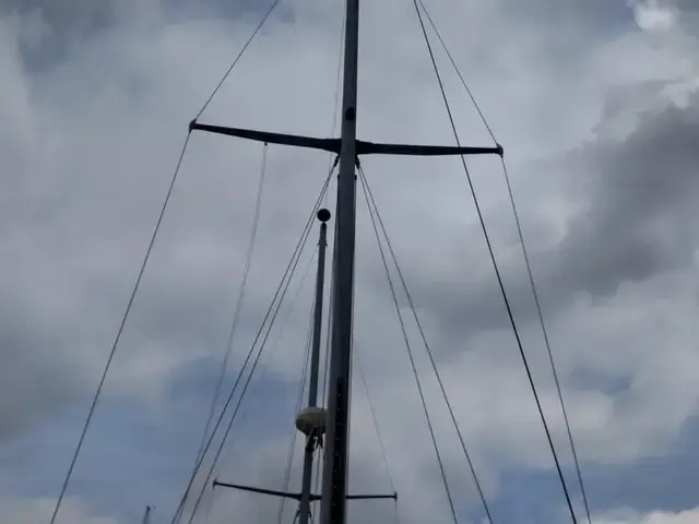 Gulfstar 43 MK II Center Cockpit Ketch