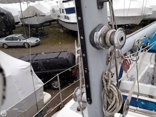 Gulfstar 43 MK II Center Cockpit Ketch