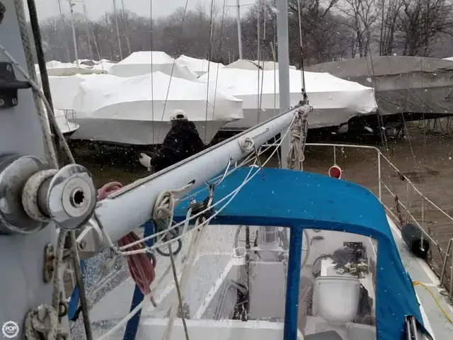 Gulfstar 43 MK II Center Cockpit Ketch