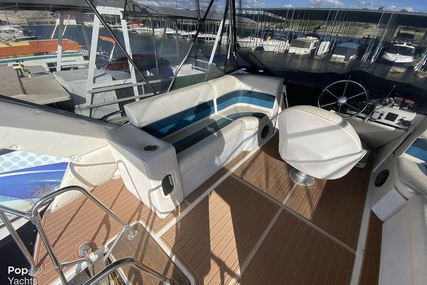 Bayliner 3870 Explorer