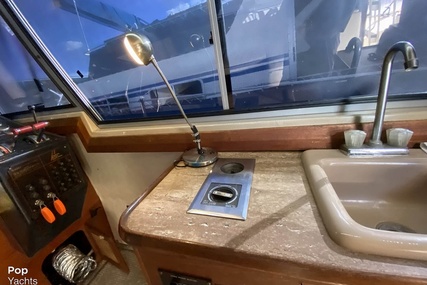 Bayliner 3870 Explorer