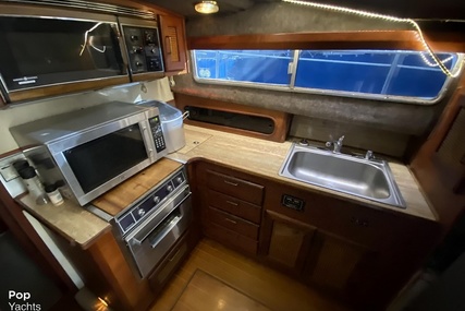 Bayliner 3870 Explorer