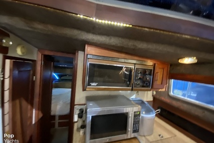 Bayliner 3870 Explorer