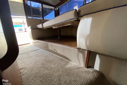 Bayliner 3870 Explorer