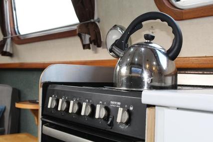 Narrowboat 52' Pro-Build Cruiser Stern