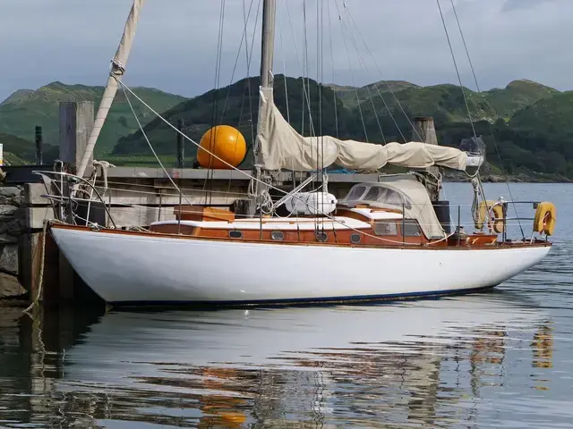 Custom Boats Camper and Nicholson Jolina Sloop