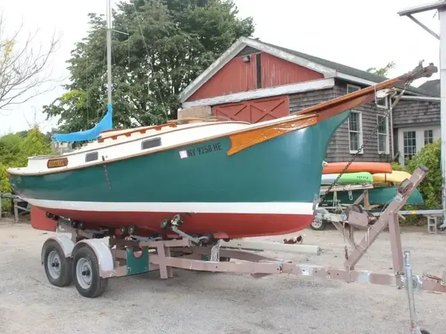 Herreshoff Nowak & Williams Eagle 22