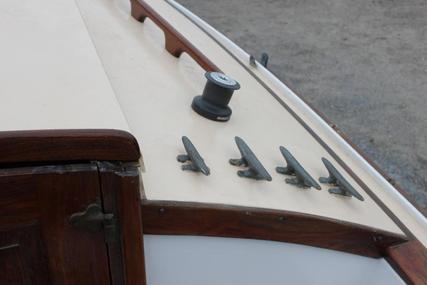 Herreshoff Nowak & Williams Eagle 22