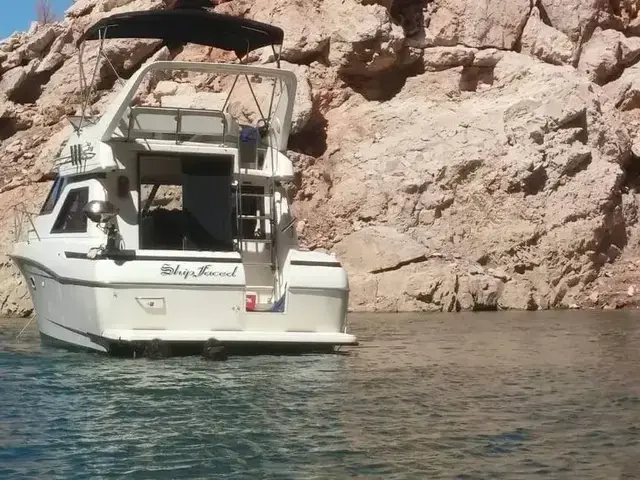 Bayliner 3258 Avanti CB