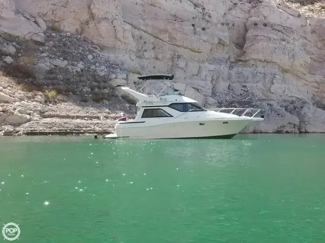 Bayliner 3258 Avanti CB