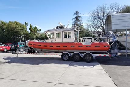 SAFE BOATS 25 Defender Full Cabin