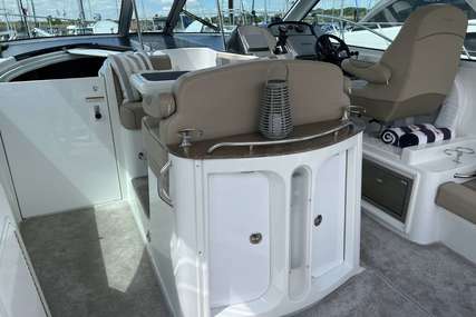 Cruisers Yachts 390