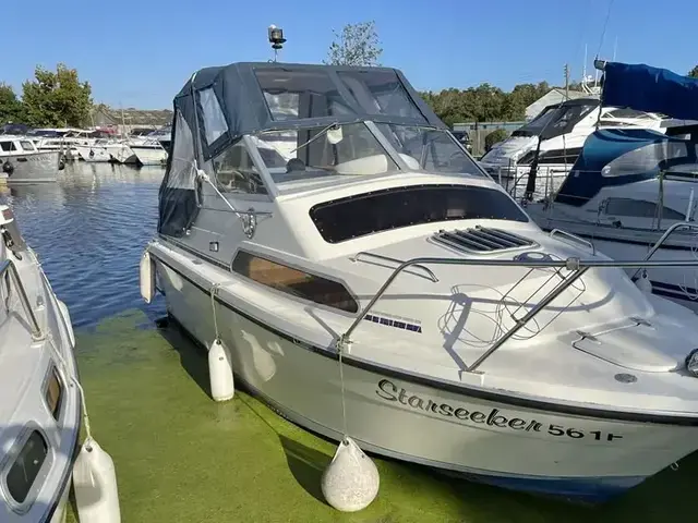 Fairline Weekend 21