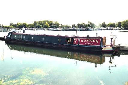 Narrowboat By STEVE HUDSON