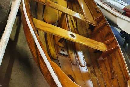 Custom Boats Stones Pram Dinghy