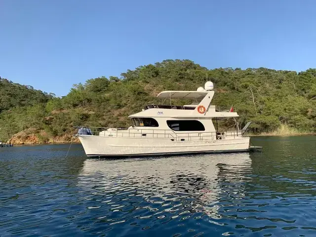 Custom Boats SES Yacht Trawler 55