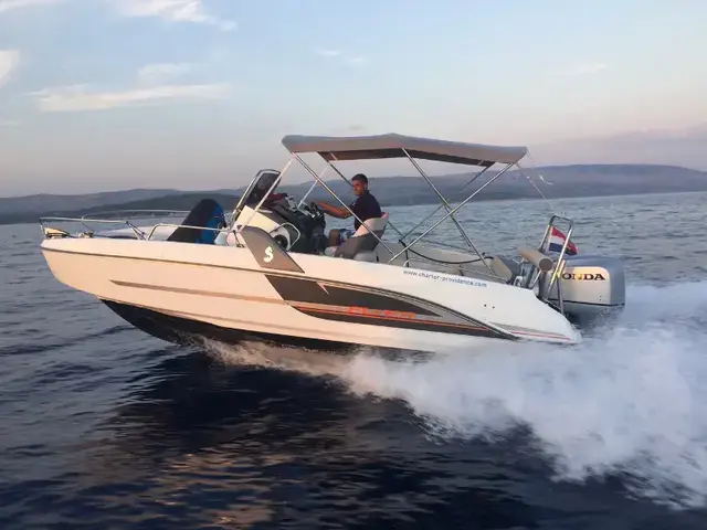 Beneteau Flyer 6.6 Space Deck